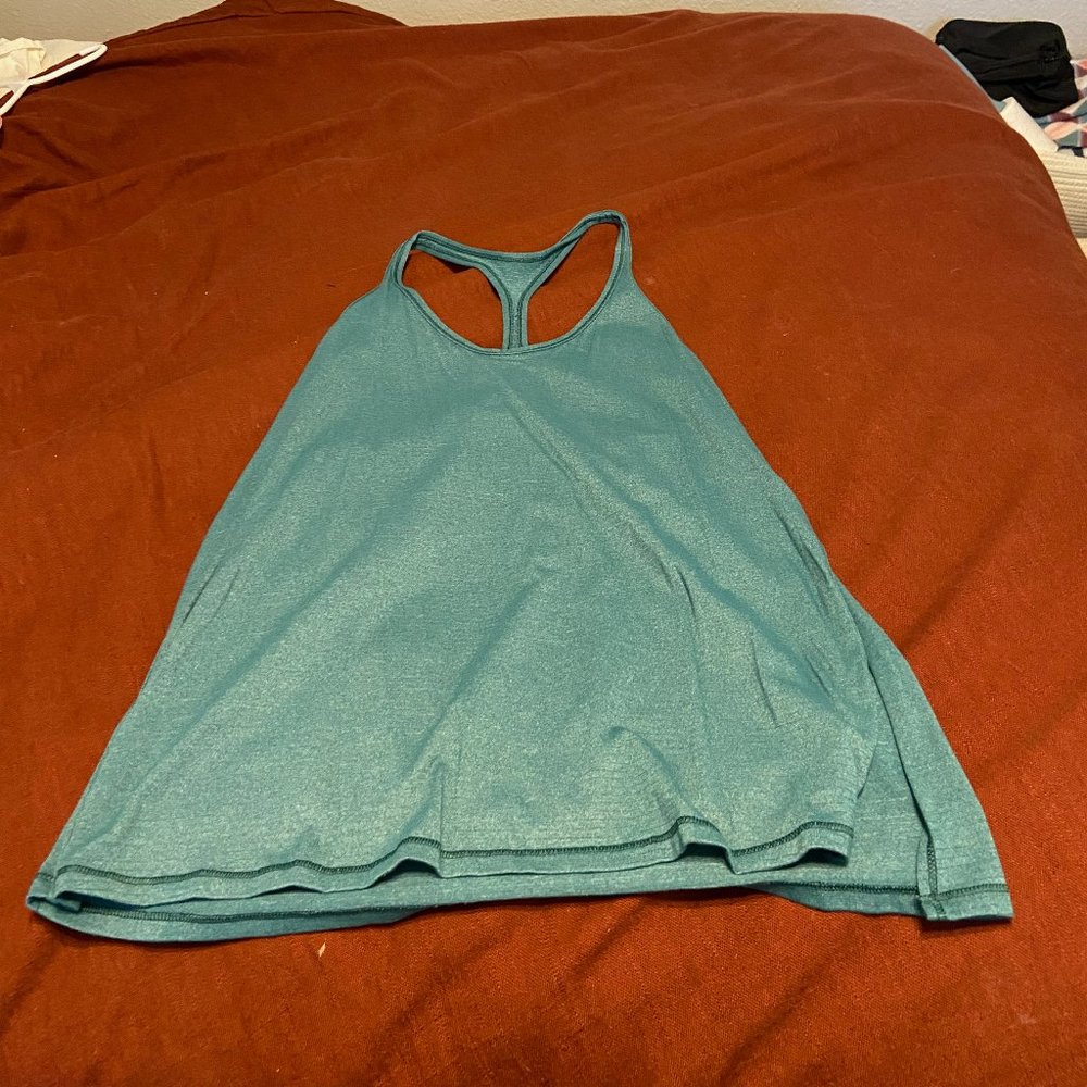Lululemon workout top